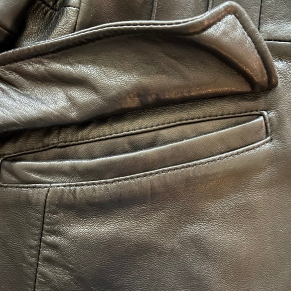 Vintage Leather Jacket - Picture 4 of 7